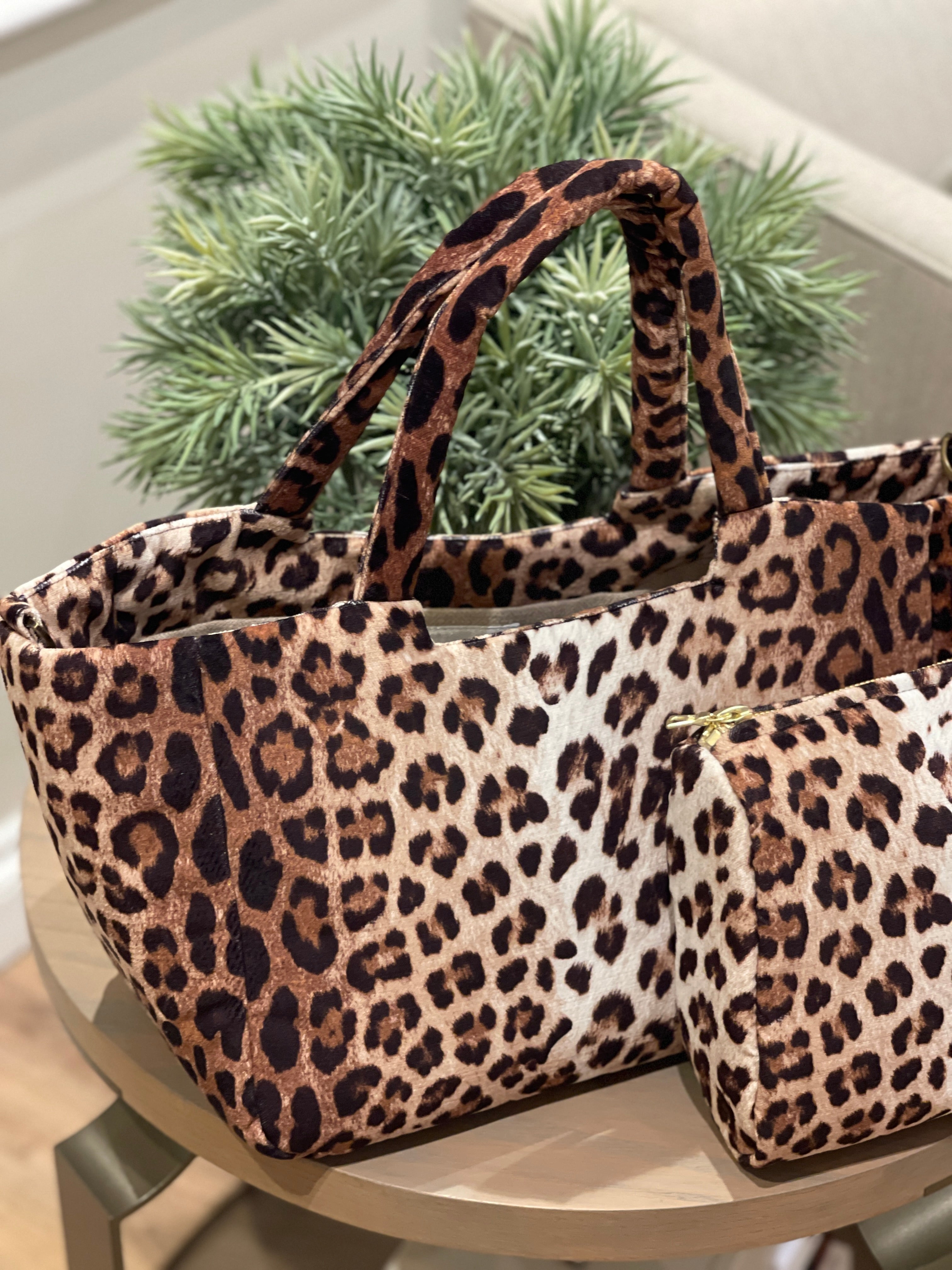 The Leopard Signature Pouch