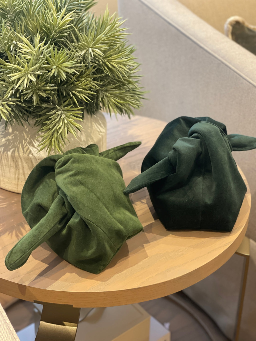 The Pimento Green Velvet Kiss Clutch Bag