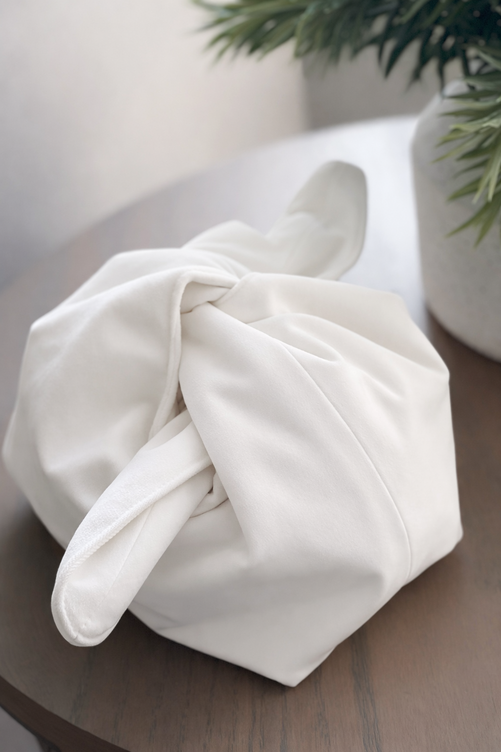 Classic bridal bag white velvet luxury clutch bag